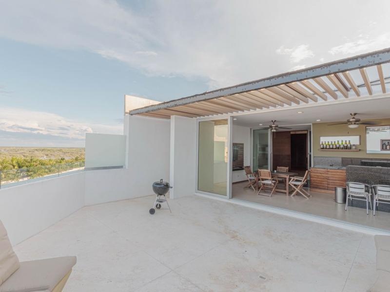Penthouse Coral Blu
